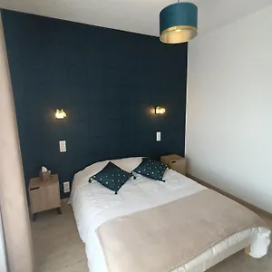 T2 Centre Ville, Soulages, Amphitheatre - Wifi Clim Balcon Parking Appartement