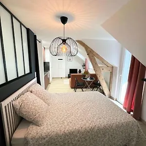 /sacre Studio/parking Prive/wifi Appartement